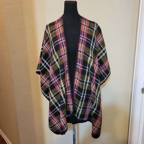 Trina Turk poncho - Picture 1 of 6